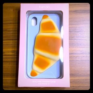 Bando Silicone IPhone XR Case *BRAND NEW IN BOX*